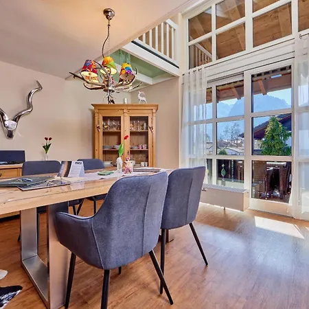 아파트 Platzhirsch